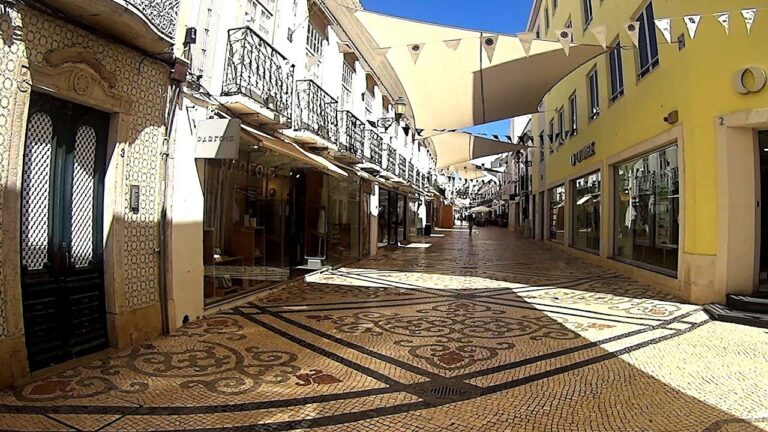 Read more about the article Faro Algarve Portugal – Strolling on the Baixa & Cidade Velha – Journey Weblog Summer time 2020
