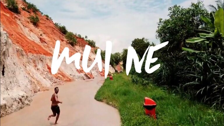 Read more about the article EPIC SAND DUNES of Mũi Né | VIETNAM Journey Weblog