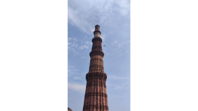 Read more about the article Qutub minar Delhi ! Delhi Journey Weblog #Delhi #Qutub