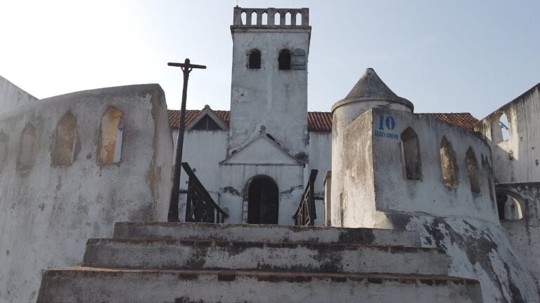Read more about the article Fort Coenraadsburg  – Unbelievable Views Over Elmina. Ghana Journey Weblog
