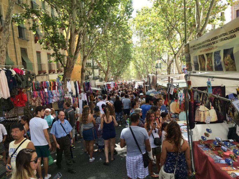 Read more about the article El Rastro: The Most Well-liked Sunday Flea Market in Madrid