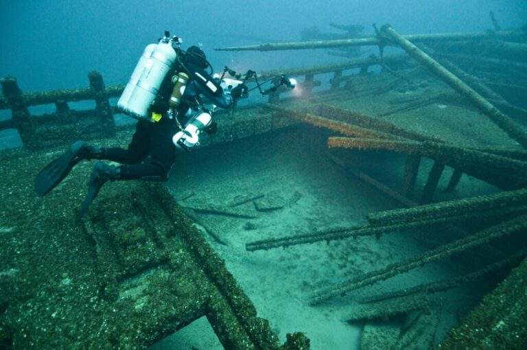 Read more about the article Now you can discover the Titanic Shipwreck space.