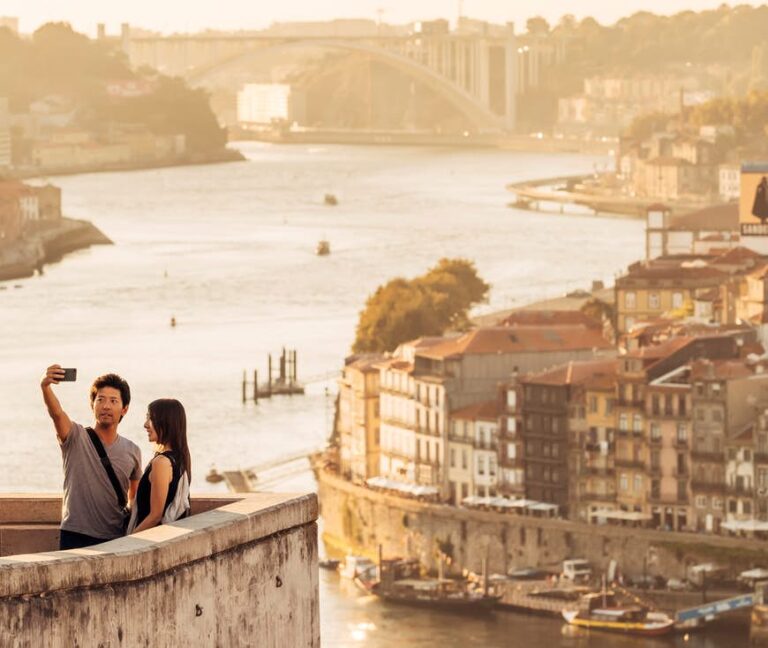 Read more about the article The most effective instances to go to Porto for sunshine, fado and competition enjoyable