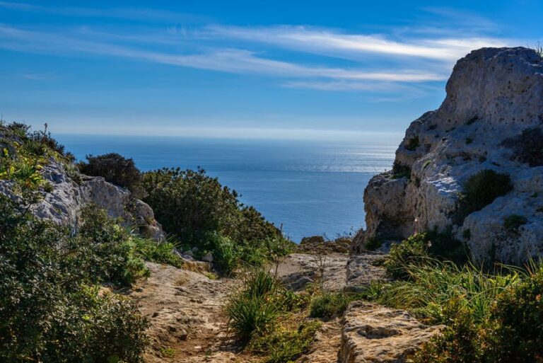 Read more about the article The highest 9 hikes in Malta: historical past and spectacular surroundings round ever nook