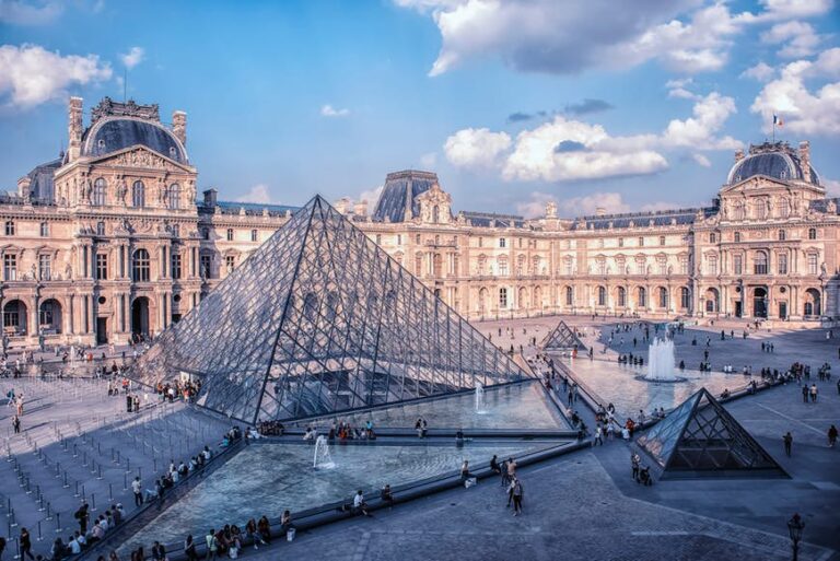 Read more about the article The place to remain in Paris: discover the neighborhood that's best for you