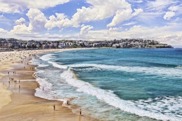 Read more about the article 12 of one of the best seashores in Sydney: from Manly to Bondi, Balmoral and past