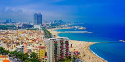 15 Romantic Issues To Do in Barcelona, Spain