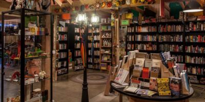 Well-known authors share their favourite US bookstores