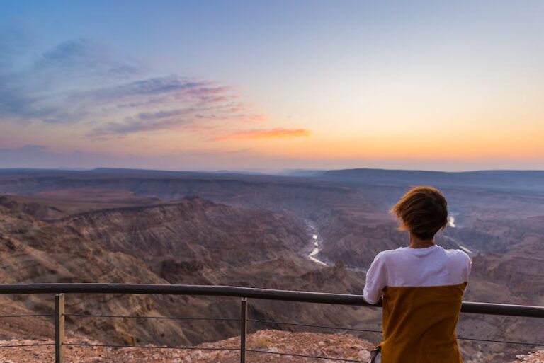 Read more about the article The 6 greatest hikes in Namibia for desert explorers