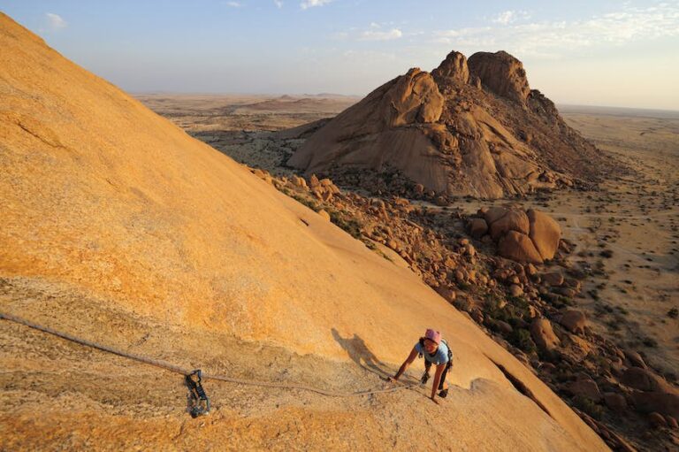 Read more about the article The place to search out journey in Namibia: dune boarding, climbing, browsing and extra