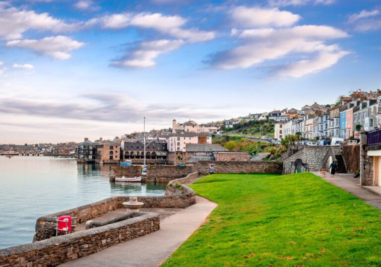 Read more about the article 15 Greatest Issues To Do in Falmouth, UK
