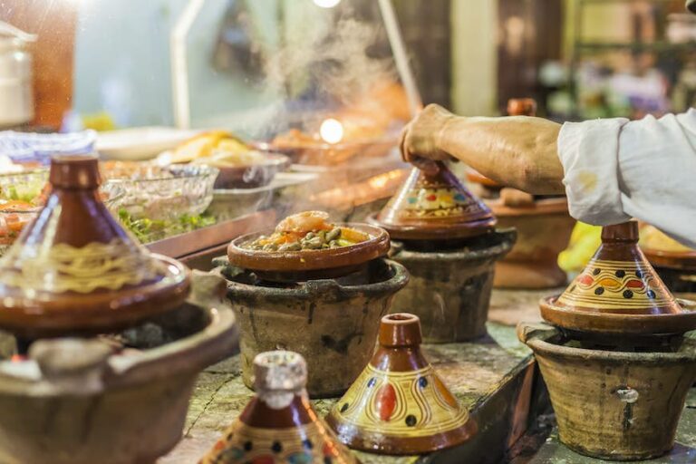 Read more about the article What to eat and drink in Morocco