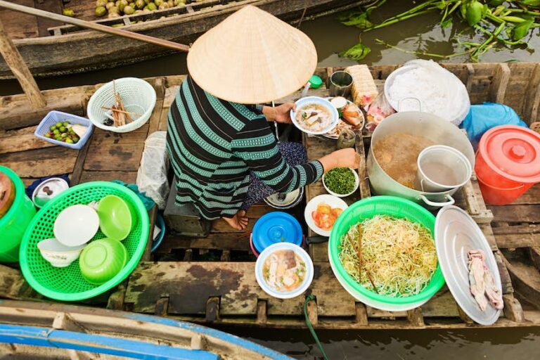 Read more about the article What to eat and drink in Vietnam